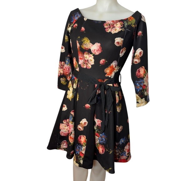 Italian Floral Scuba Dress - Picture 2 of 10